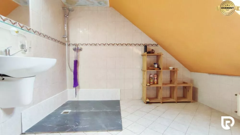 Rodinný dom na prenájom 115m2, Trenčín, 184542_12