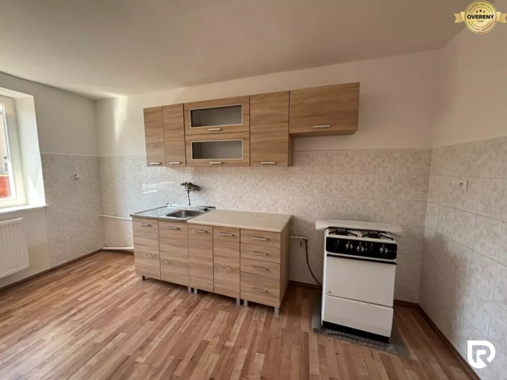 Rodinný dom na predaj 220m2, Horňany, 184552_2
