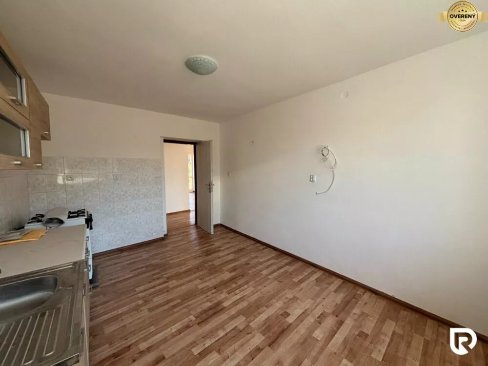 Rodinný dom na predaj 220m2, Horňany, 184552_3