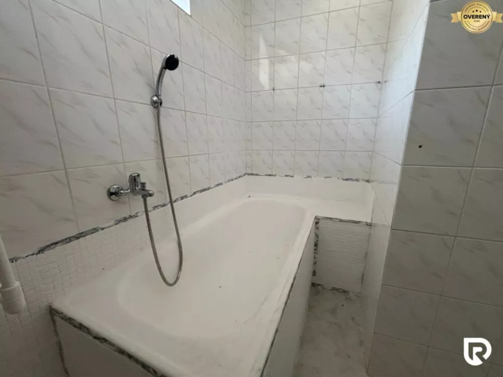 Rodinný dom na predaj 220m2, Horňany, 184552_6