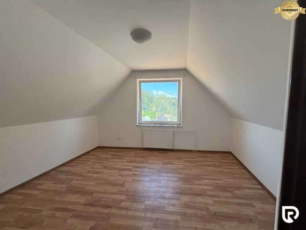 Rodinný dom na predaj 220m2, Horňany, 184552_9