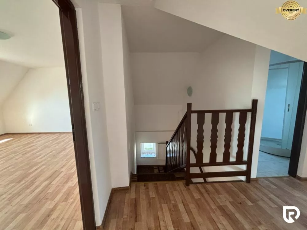 Rodinný dom na predaj 220m2, Horňany, 184689_8