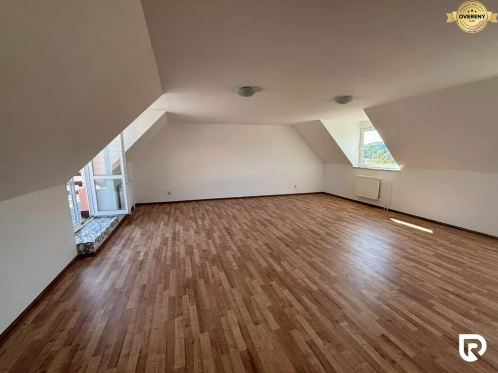 Rodinný dom na predaj 220m2, Horňany, 184689_13