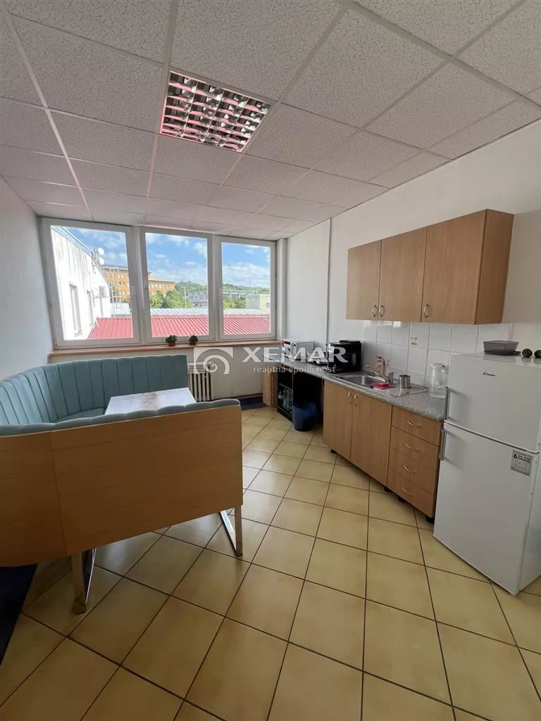 Priemyselná zóna na prenájom 299m2, Banská Bystrica, 180946_8