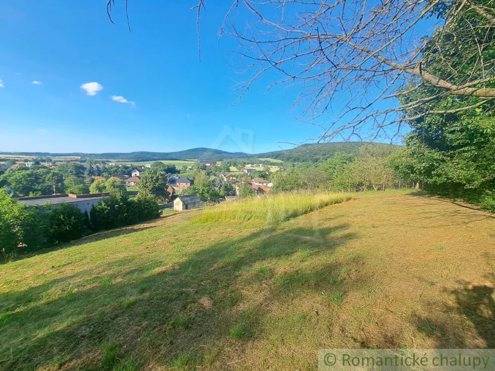 Pozemok pre rod. domy na predaj 1403m2, Podhorany, 177823_2