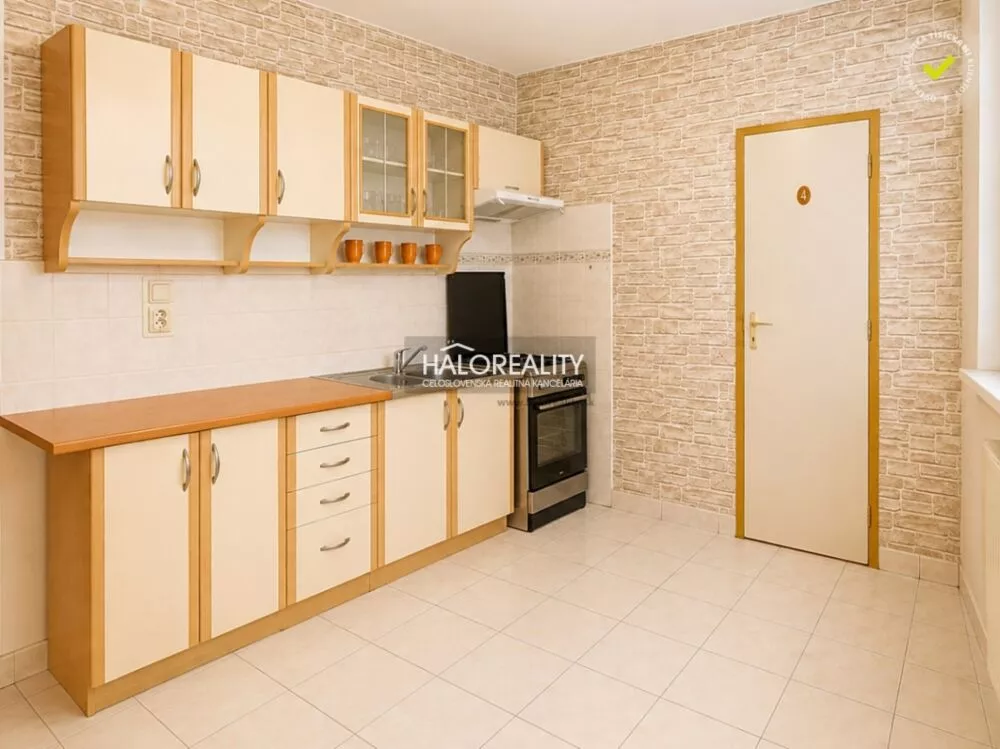 2 izbový byt na predaj 67m2, Levice, 185606_1