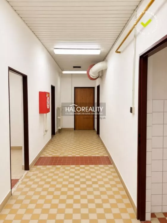 Polyfunkčný objekt na predaj 164m2, Prievidza, 180007_8