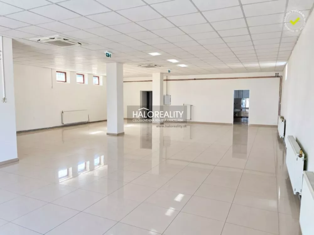 Obchodné priestory na predaj 223m2, Trnovec nad Váhom, 276398_1