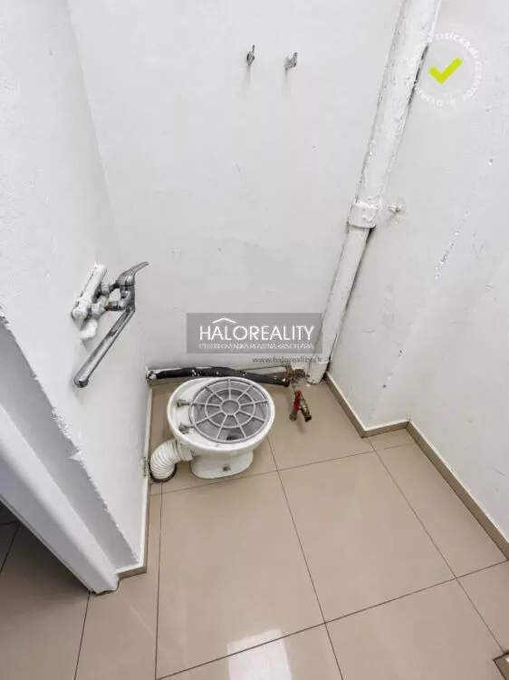 Obchodné priestory na predaj 223m2, Trnovec nad Váhom, 276398_16