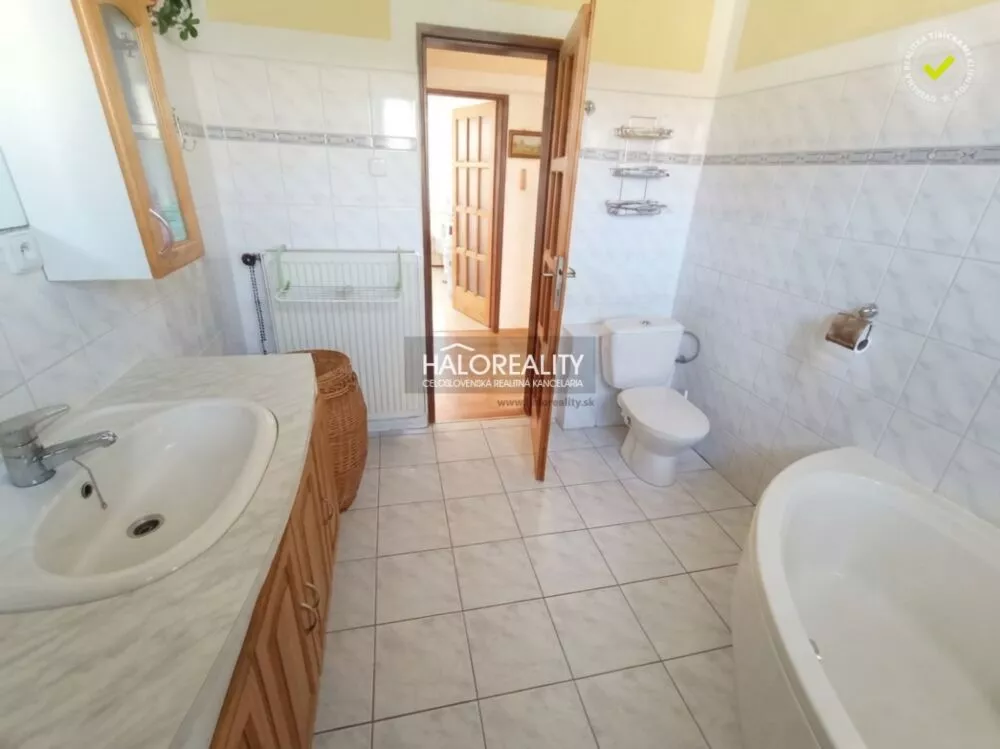 Rodinný dom na predaj 176m2, Nováky, 276526_16