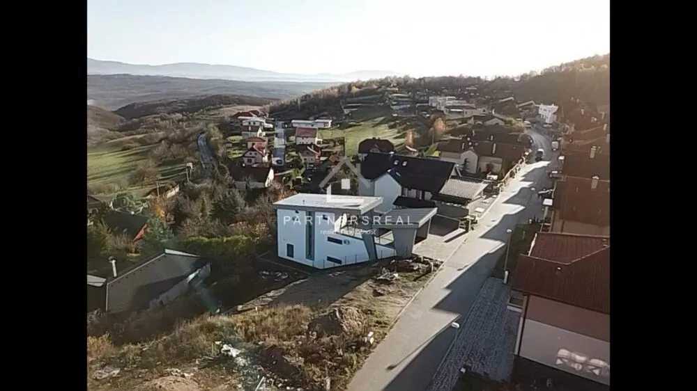 Pozemok pre rod. domy na predaj 691m2, Na Horke, Košice - Kavečany, 79833_1