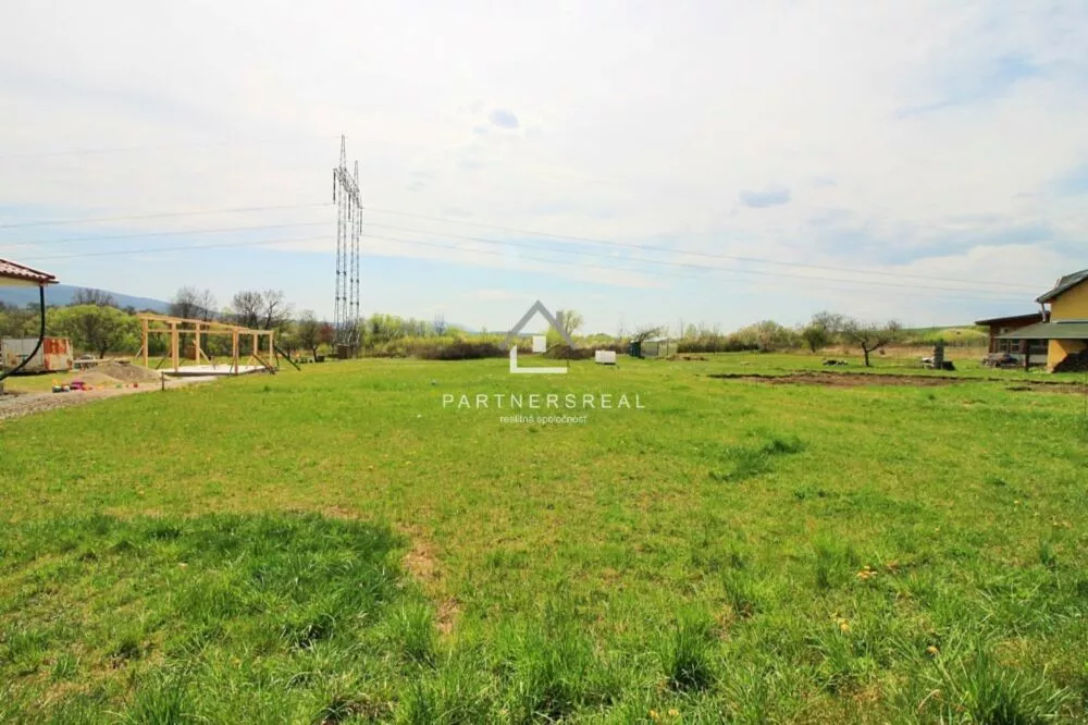 Pozemok pre rod. domy na predaj 1653m2, Nižná Kamenica, Nižná Kamenica, 82595_2